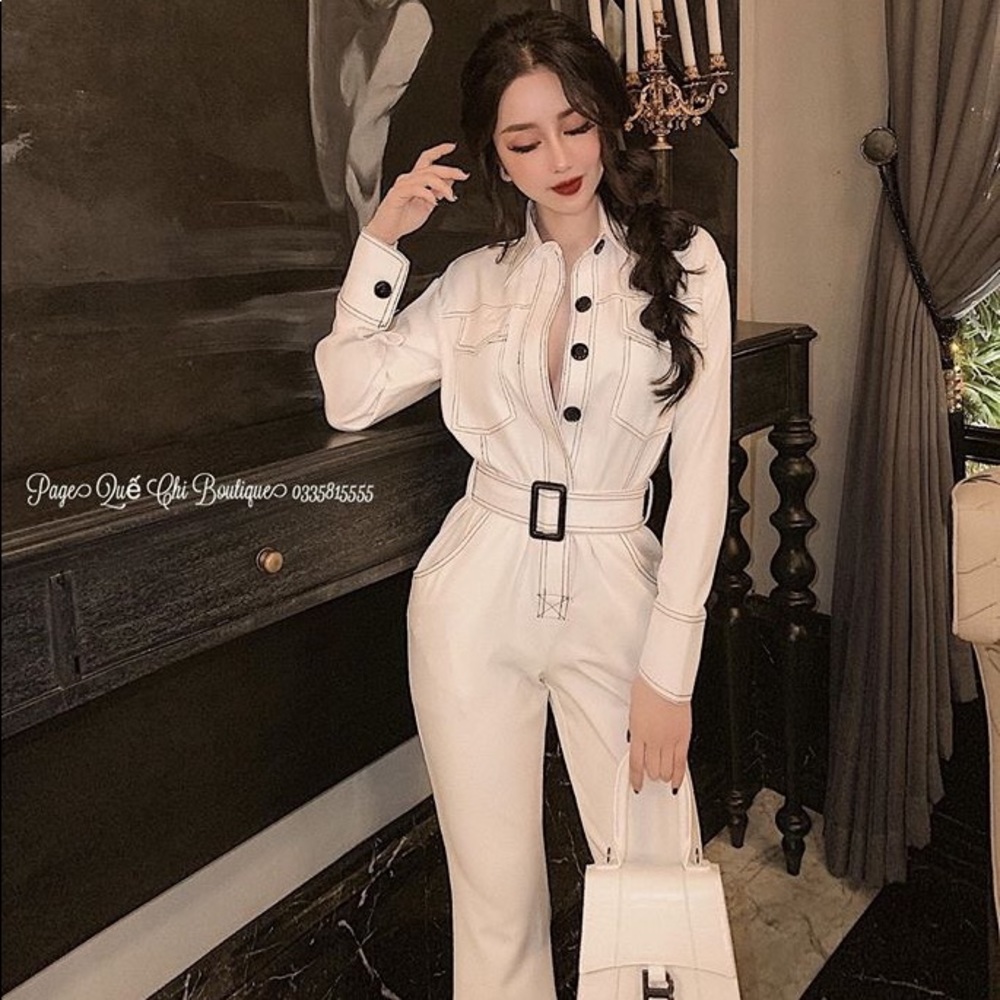 Jumpsuit long sleeve with button and belt